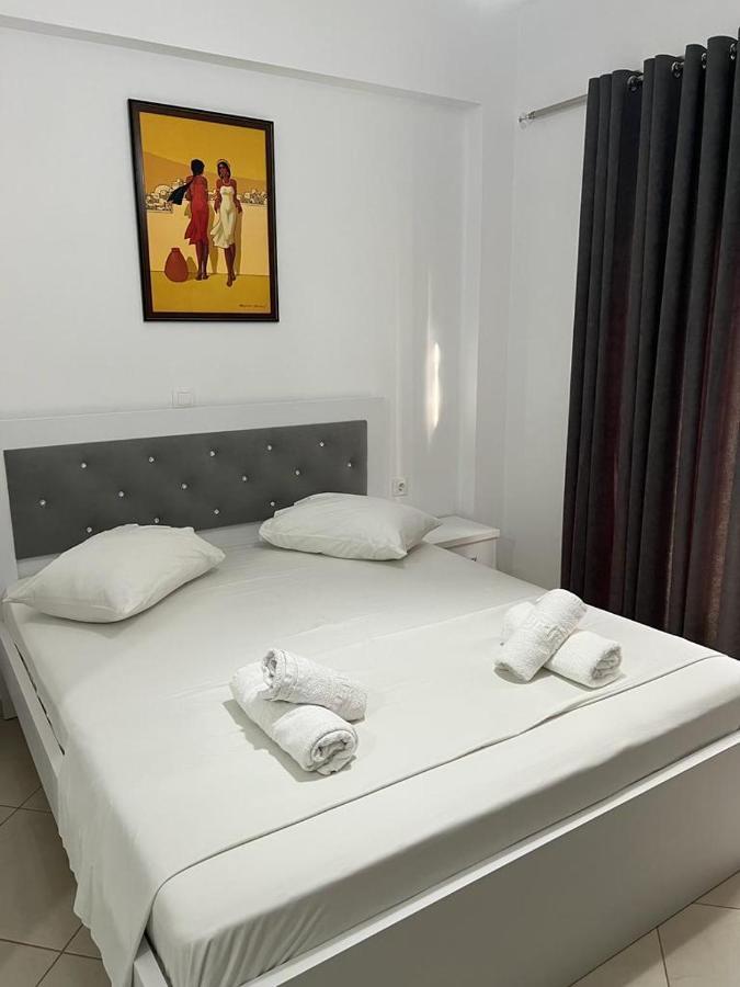 Ylli Mance Apartments คซามิล ภายนอก รูปภาพ