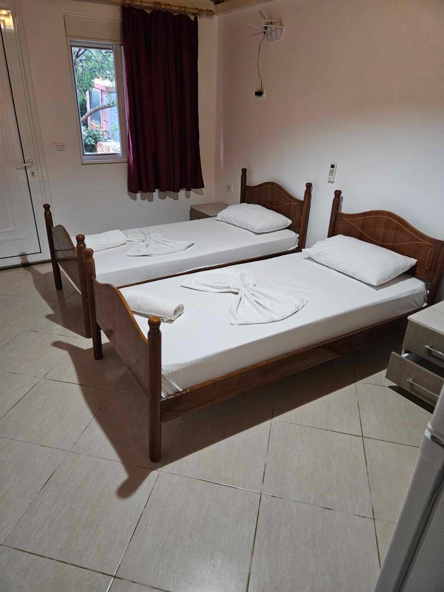 Ylli Mance Apartments คซามิล ภายนอก รูปภาพ
