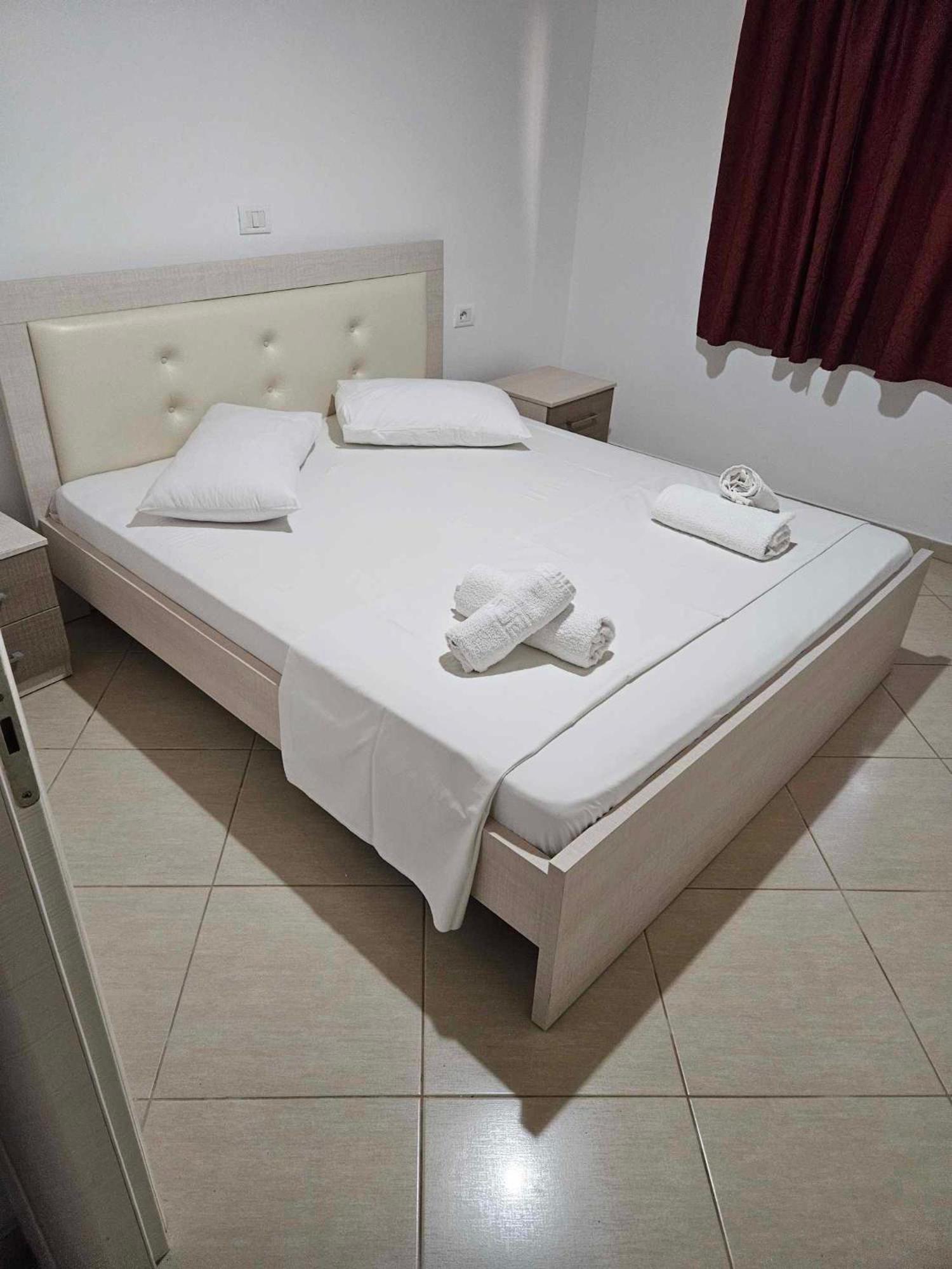 Ylli Mance Apartments คซามิล ภายนอก รูปภาพ